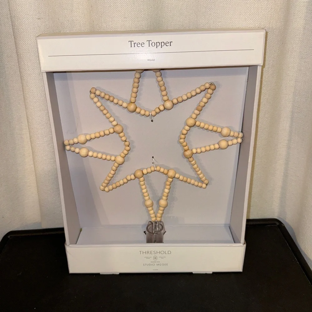 Threshold Studio McGee Christmas star NWT